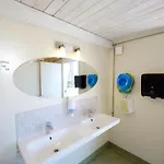 Sandvik Gaesthamn Och Camping *
