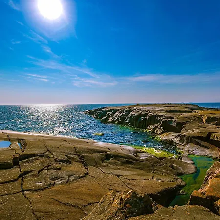 Sandvik Gaesthamn Och Campsite Kokar