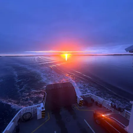 Sandvik Gaesthamn Och Campsite *